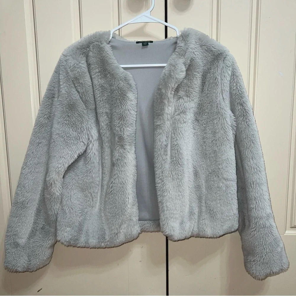 Wild Fable Light Gray Faux Fur Puffy Coat Jacket Size Small - Picture 2 of 14